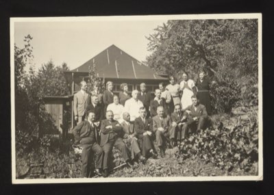 Photo (front) — see annotation on reverse