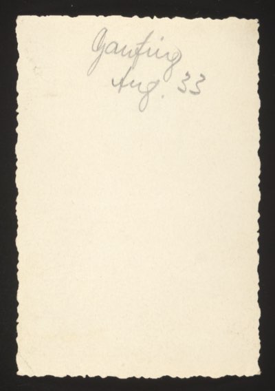 ANNOTATION ON PHOTO (back, handwritten): 