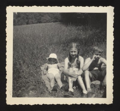 Photo (front) — see annotation on reverse